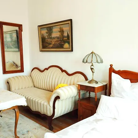 Unik Villa- Luxus Appartemente Im Oberharz 住宿加早餐酒店 圣安德里斯伯格